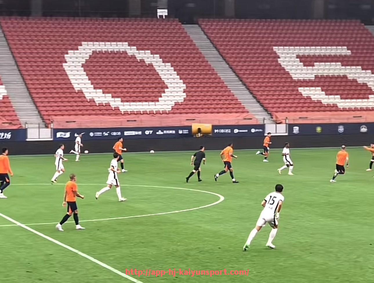 开云体育官网app下载-法甲球队进攻评分排行榜：谁是进攻效率的代表？